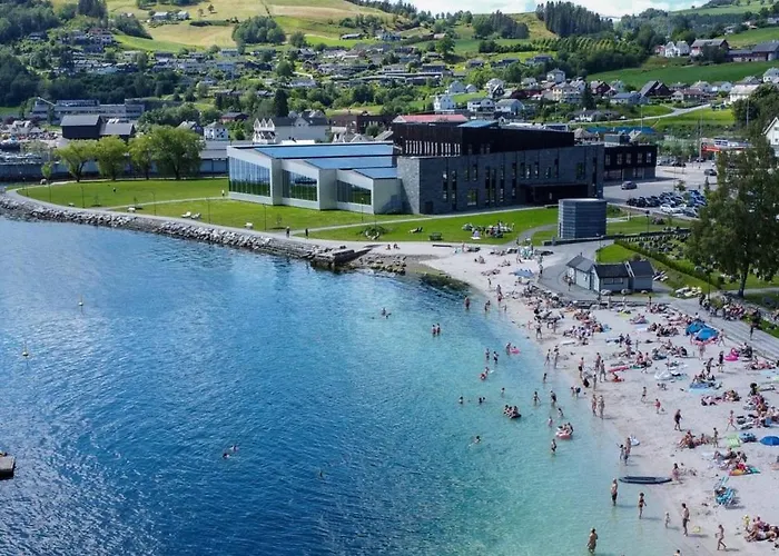 شقة Toppleilighet I Sentrum Av Oystese